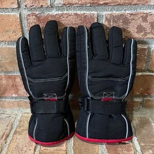 Thinsulate Youth Black Thick Gloves